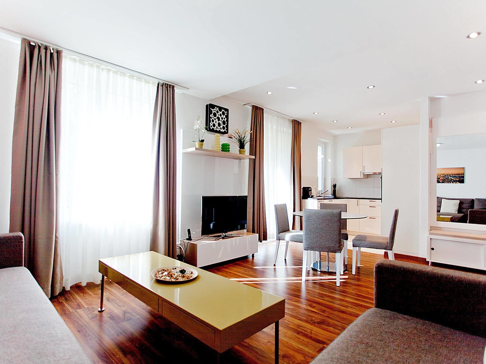 พรีเมียม อพาร์ตเมนต์ บาย ลีฟวิงดาวน์ทาวน์ Apartment ซูริก ภายนอก รูปภาพ
