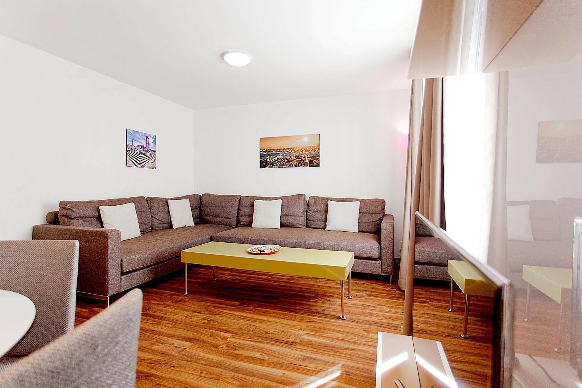 พรีเมียม อพาร์ตเมนต์ บาย ลีฟวิงดาวน์ทาวน์ Apartment ซูริก ภายนอก รูปภาพ