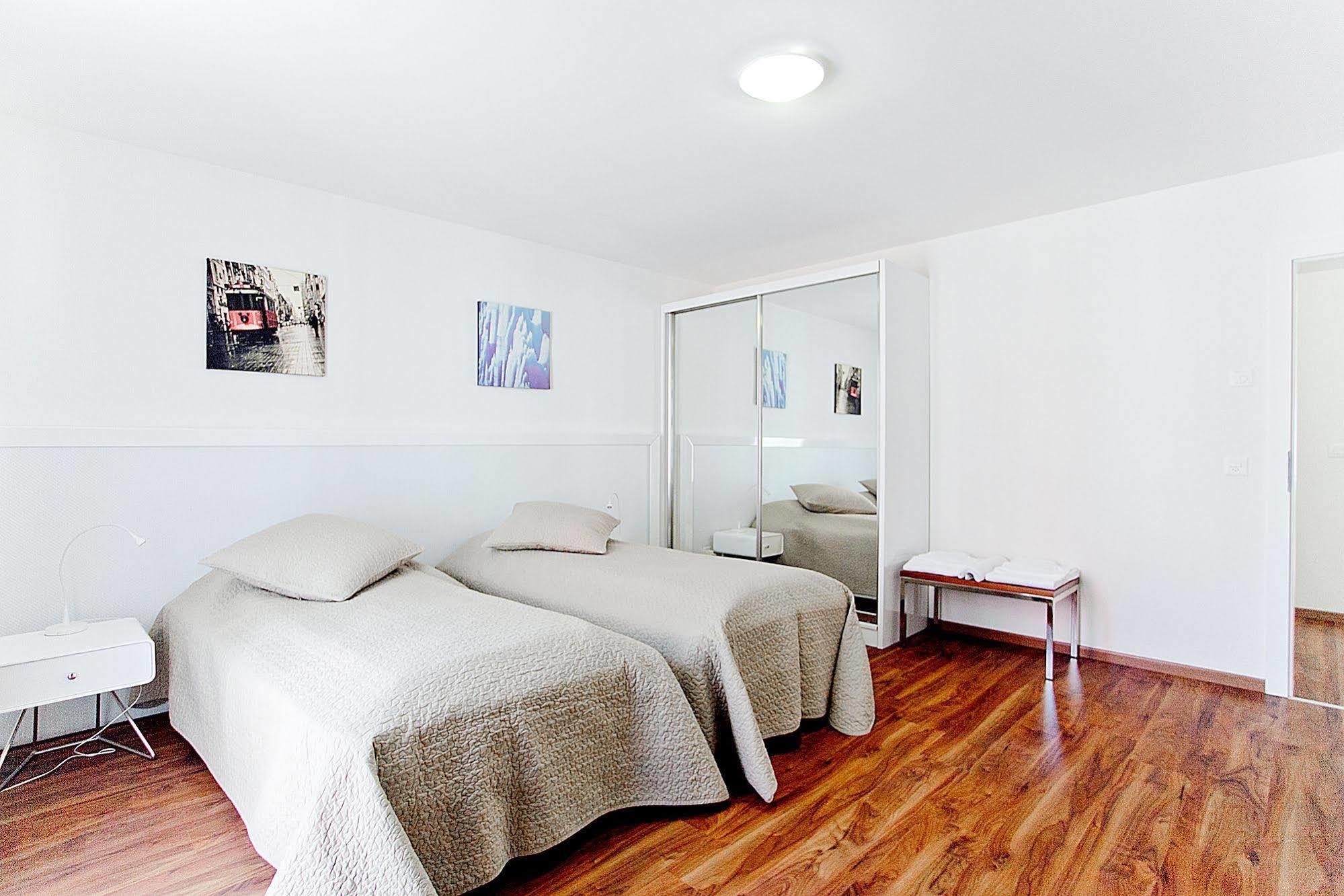 พรีเมียม อพาร์ตเมนต์ บาย ลีฟวิงดาวน์ทาวน์ Apartment ซูริก ภายนอก รูปภาพ