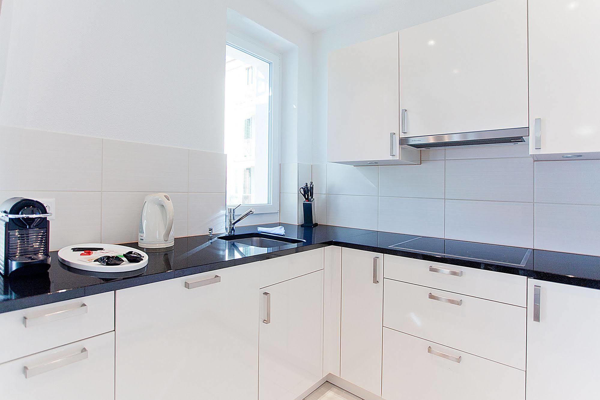 พรีเมียม อพาร์ตเมนต์ บาย ลีฟวิงดาวน์ทาวน์ Apartment ซูริก ภายนอก รูปภาพ